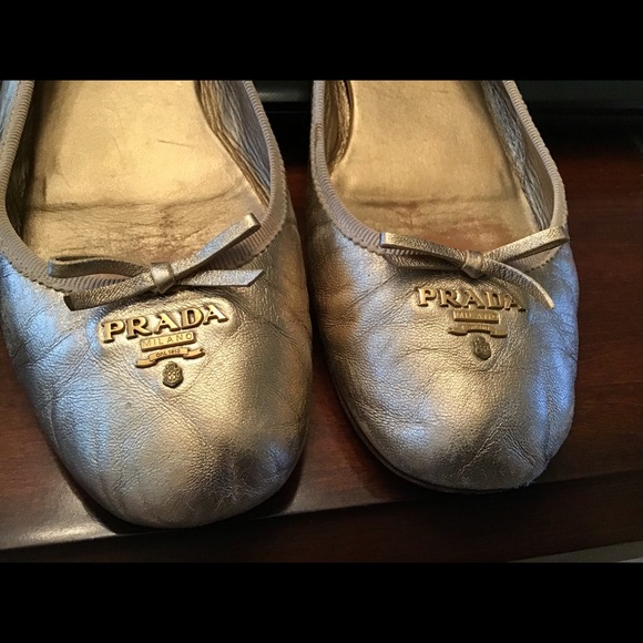 Prada Gold Leather Flats Bow Made in Italy 7 - Picture 2 of 9